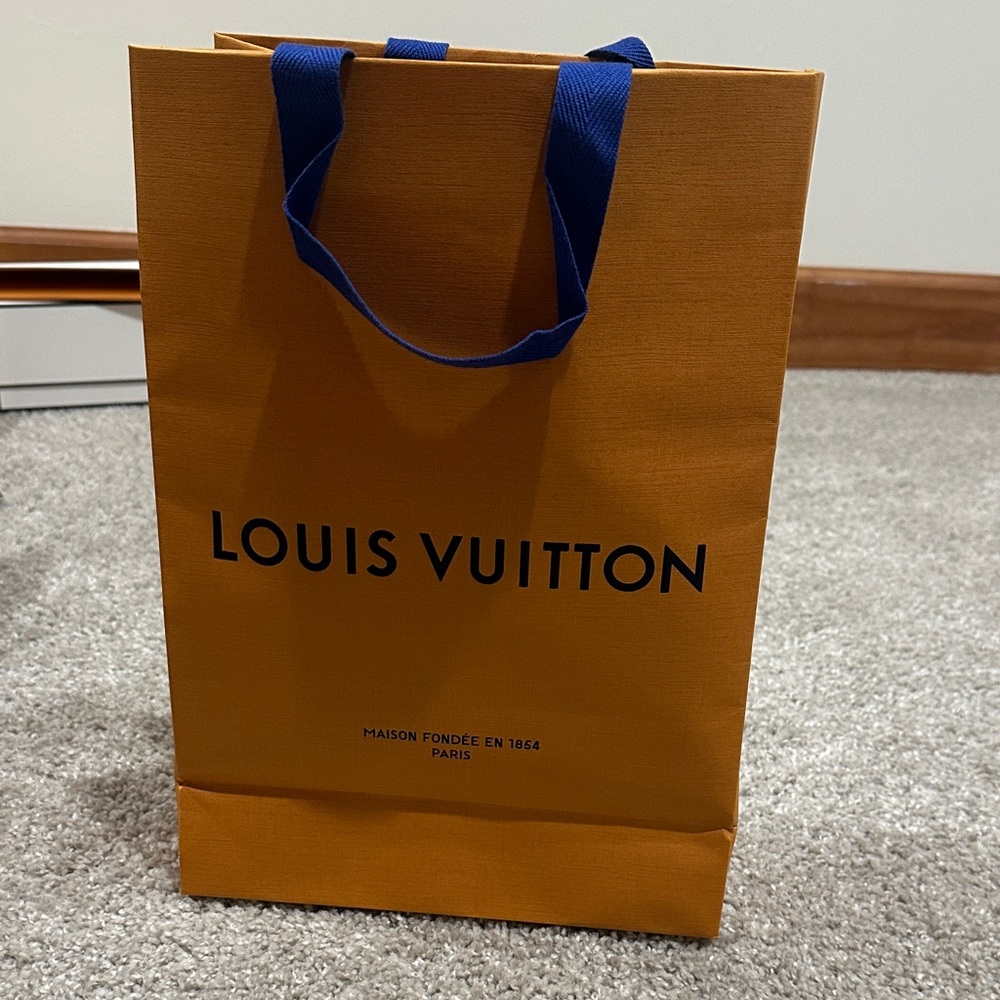 Louis Vuitton Tangerine gift Bag with Navy Handles